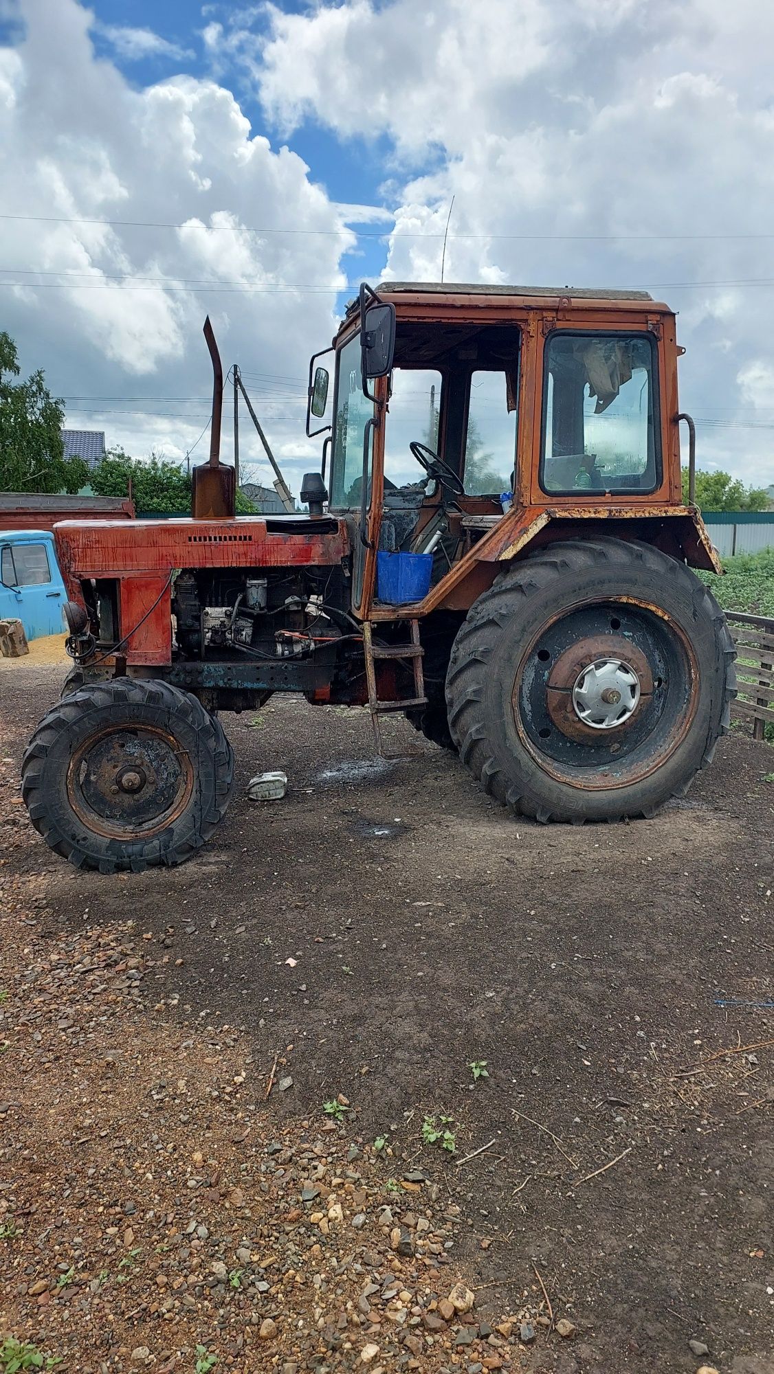 Продам рабочий трактор