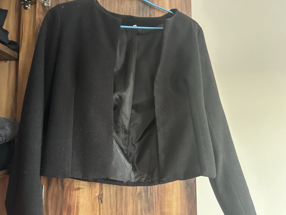Дамско черно сако