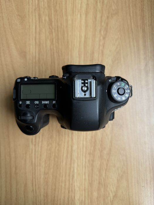 Canon 6D + Обектив Canon 50mm/1.4 + Yongnuo 35mm/2