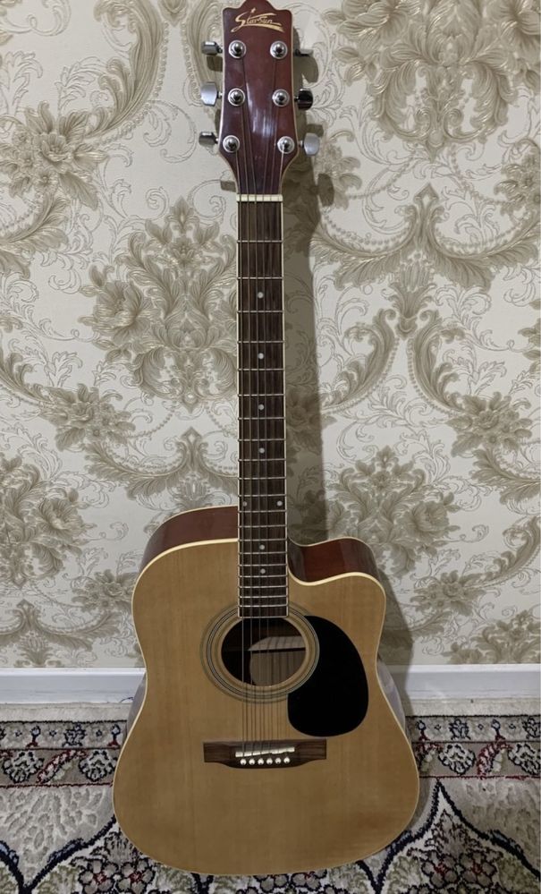 SROCHNA sotiladi AKUSTIKA 41 razmer Gitara