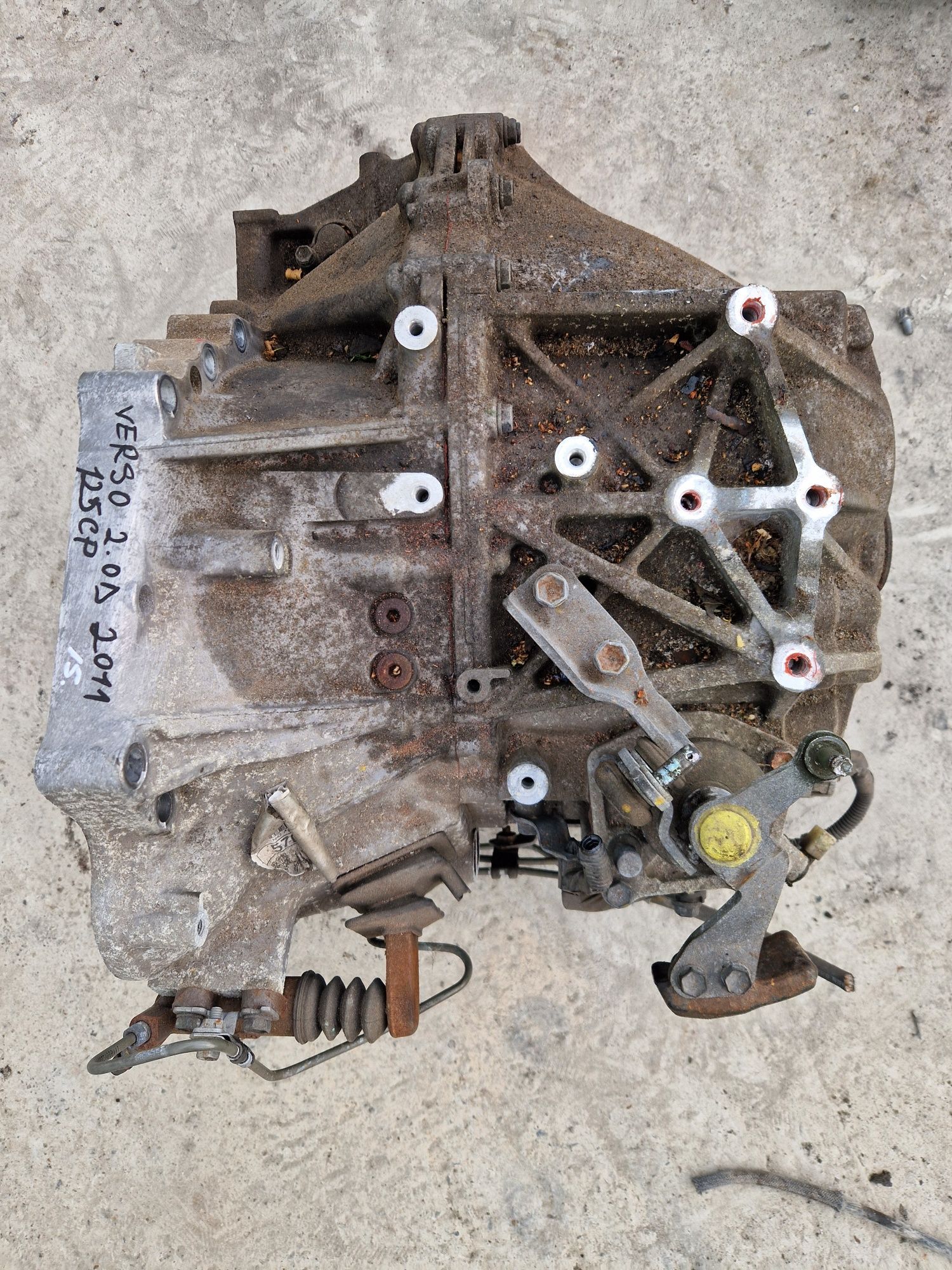 Cutie de viteze manuală Toyota Verso 2.0 D 2012 125 CP