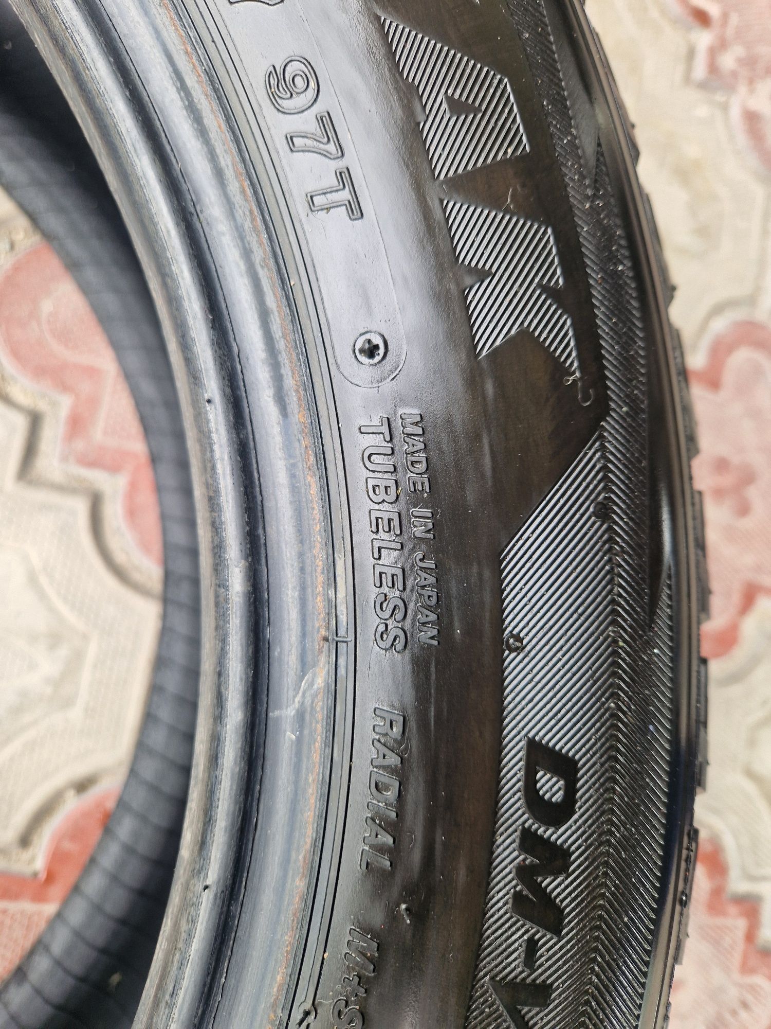 Bridgestone blizzak 225/55/R17