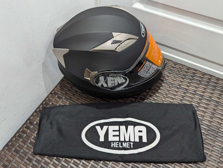 Casca moto Yema, marime L - cu ochelari de soare, full face