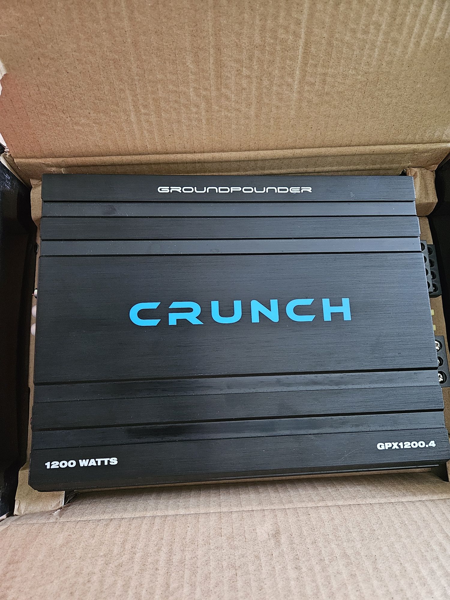 Усилвател CHRUNCH GPX1200.4