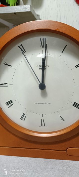 Vând ceas de masa JUNGHANS MEGA radio controled