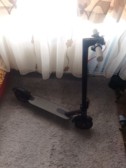 Trotinetă electrică