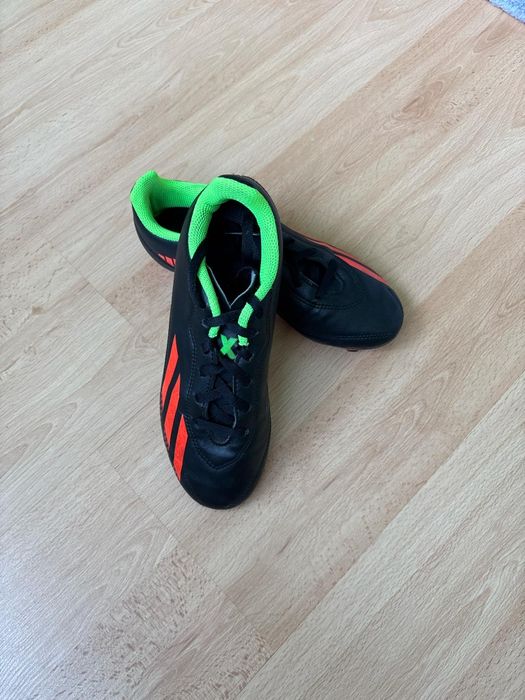 Футболни обувки ADIDAS