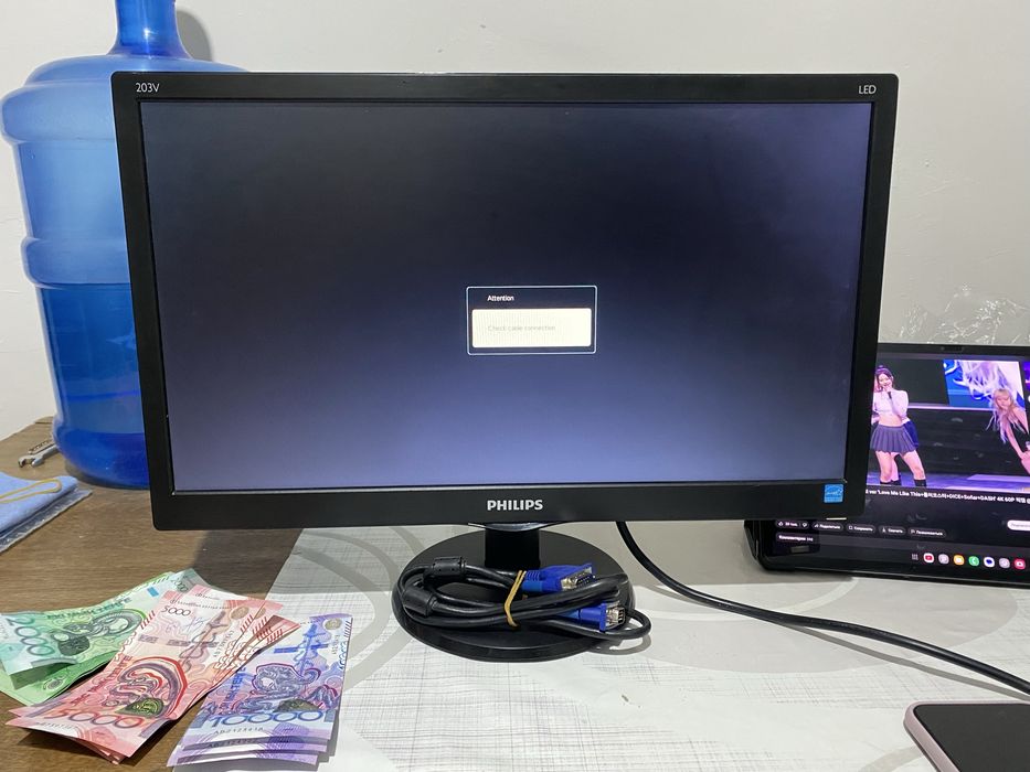Монитор203V Philips новый