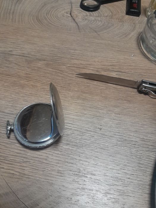 Продавам  този   джобен  часовник хронометър