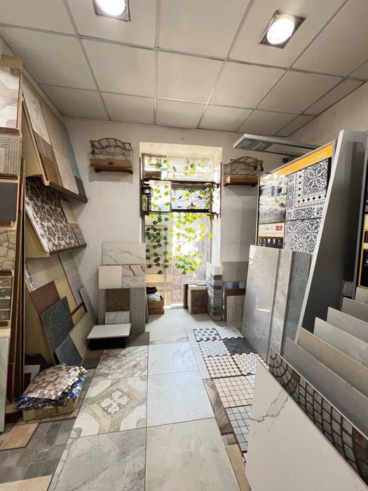 Паркентский Эвос | 111кв - нежилое помещение вдоль дороги Аренда