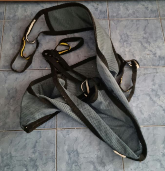 Macara pentru ridicarea si transporul pacientilor