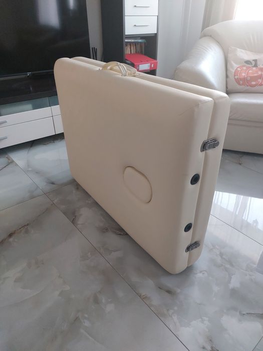 Masă de masaj, aproape nouă