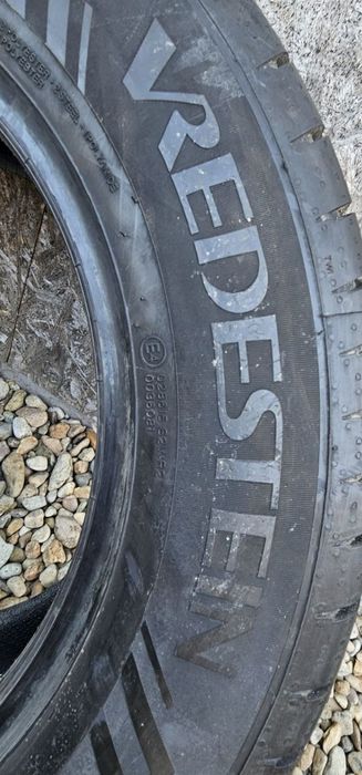 Anvelopa Vredestein 215/65 R16C 109/107 Dunlop 215/45 R17 91Y