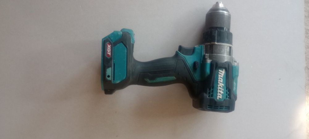 Makita 18v și 40v xgt