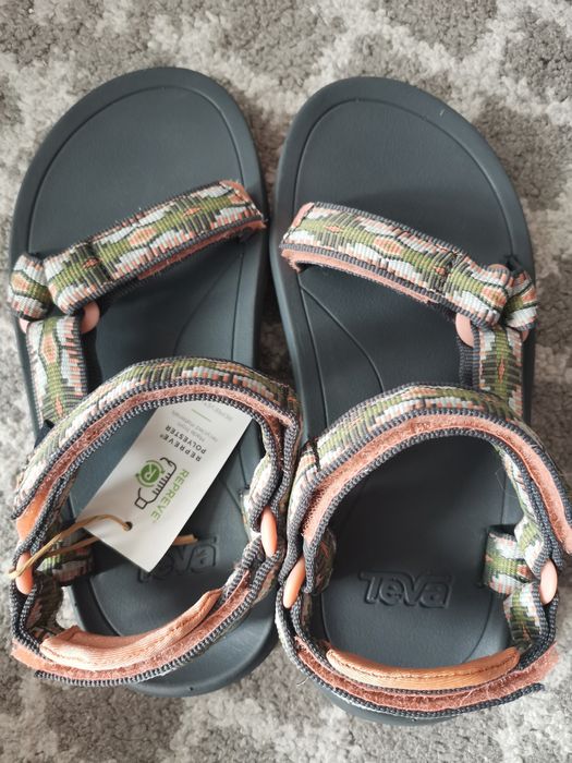 Нови детски сандали TEVA - 32 номер