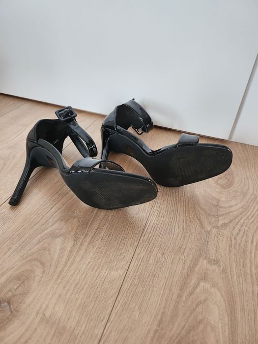 Sandale negre ,Nr 38