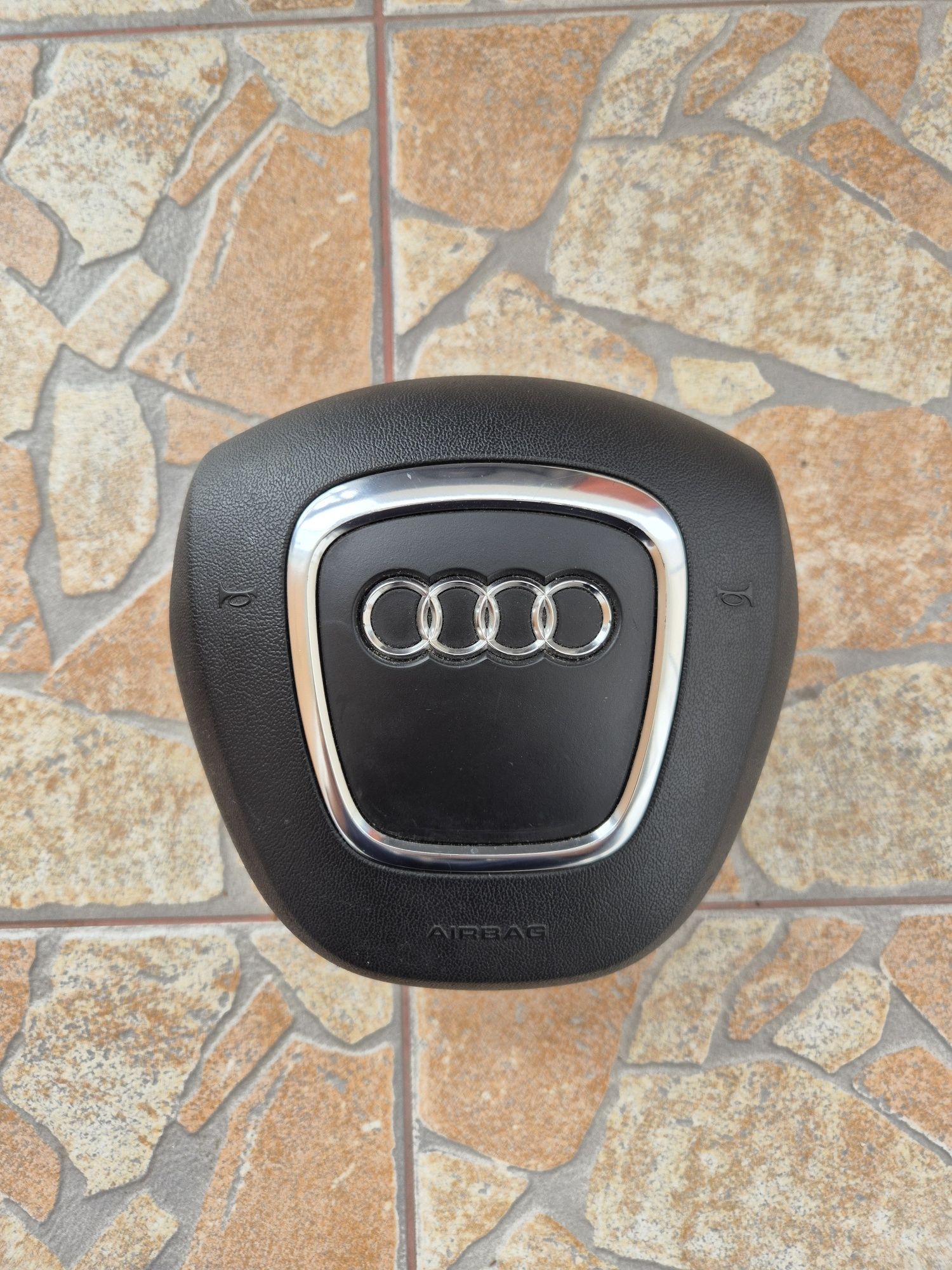 Vând volan + airbag Audi