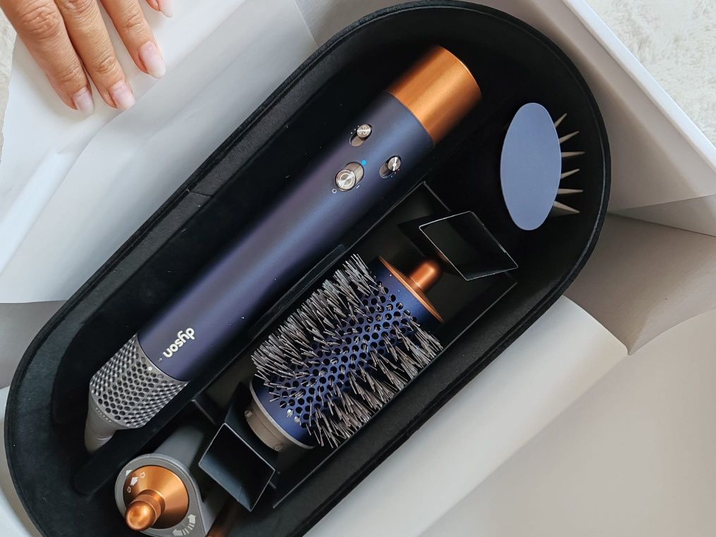Dyson Airwrap long