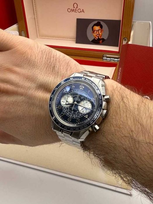 omega speedmaster silver blue