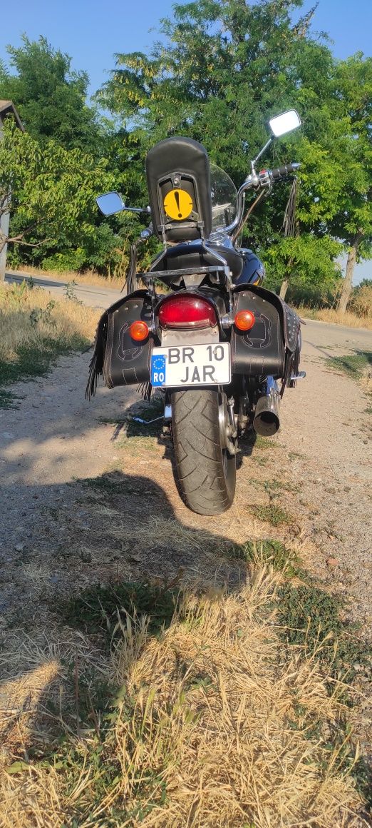 Vând motocicletă kawasaky vulcan 800