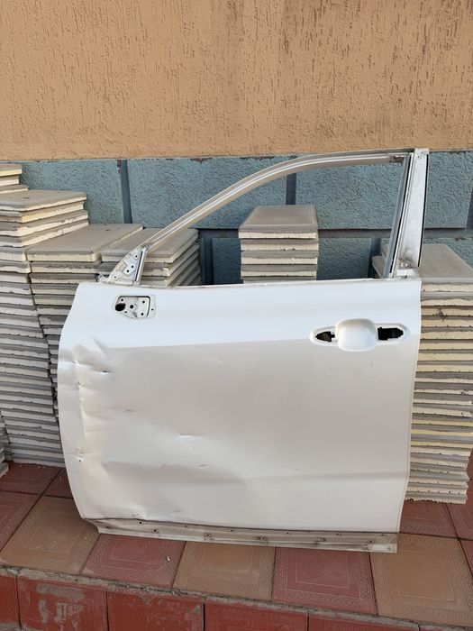 Дверь от Toyota хайландра 2020