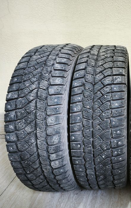 Зимние шипованные шины 195/65/R15