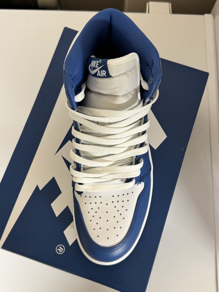 Nike Air Jordan 1 Retro High OG True Blue