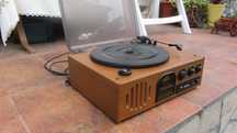 Radio cu Pickup retro,vintage, lemn,functional,deosebit ,raritate