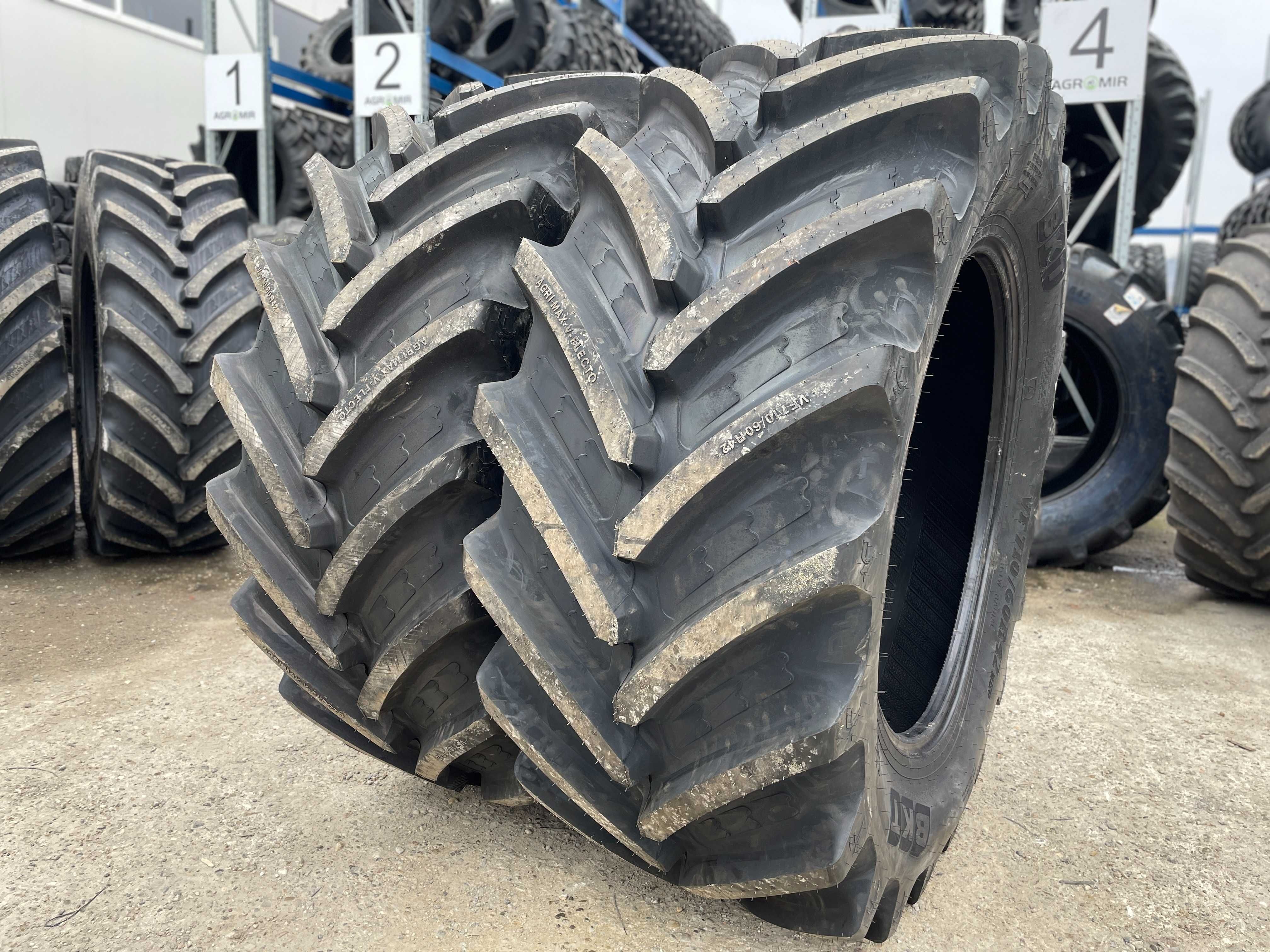 Cauciucuri noi BKT Radiale VF710/60R42 agricole de tractor spate