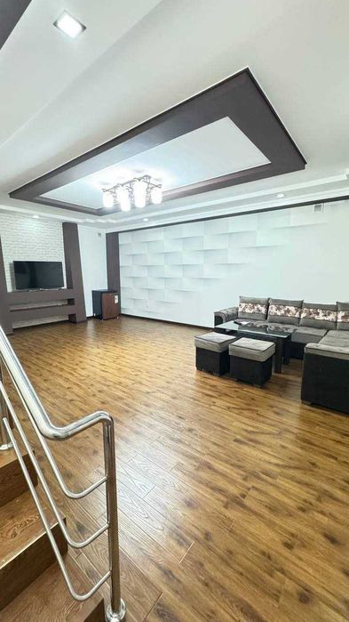 Продаётся квартира 2/1-0/4 дуплекс не торец