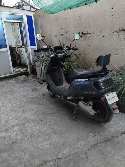 Скутер холати яхши юриши 20 км юради 1 зарядила