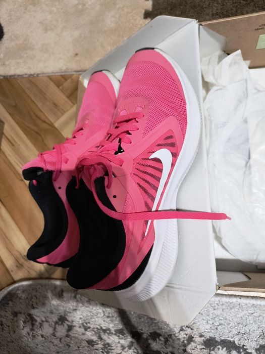 Дамски маратонки nike