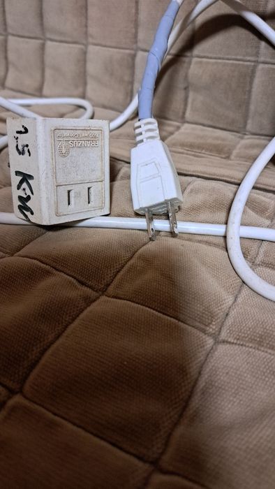 Aparat de calcat vertical