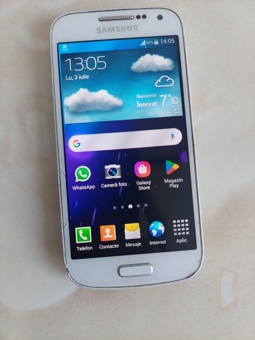 Vând Samsung Galaxy S4 Mini alb, nu citește cartela / nu ia semnal