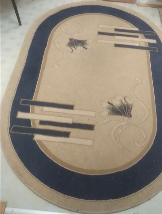 Палас. 2,10- 1,50.            .