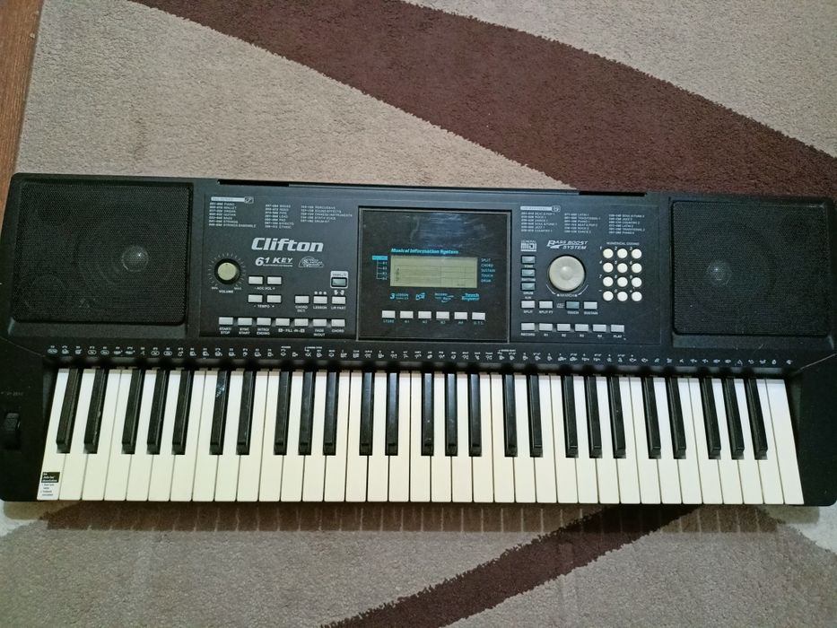 Синтезатор Clifton LP 6210c