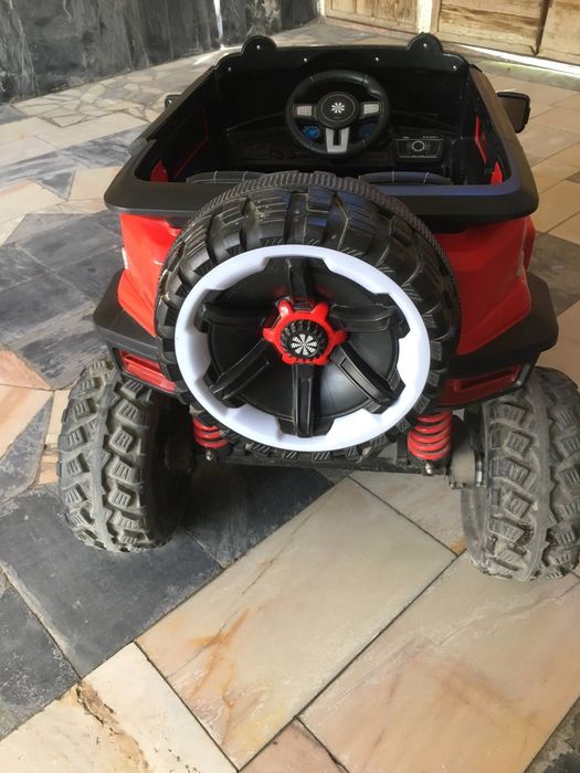 Продаётся детская машина 3млн