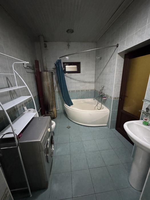 Продаётся квартира срочно в мирабадском районе