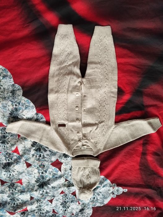 Камбинезон зимний с шапочкой для новорожденных