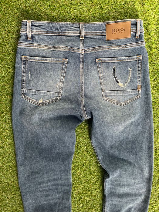 Мъжки дънки : Hugo Boss Tapered Fit 32