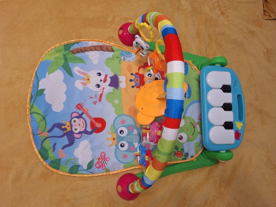 Perna de activitati pentru Bebelusi cu jucarii si sunete, multicolor
