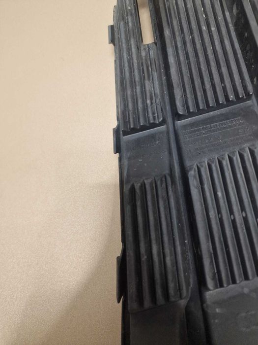 Vand Grila Fata Dreapta Originala Audi A5 B9 F5 2017-2020