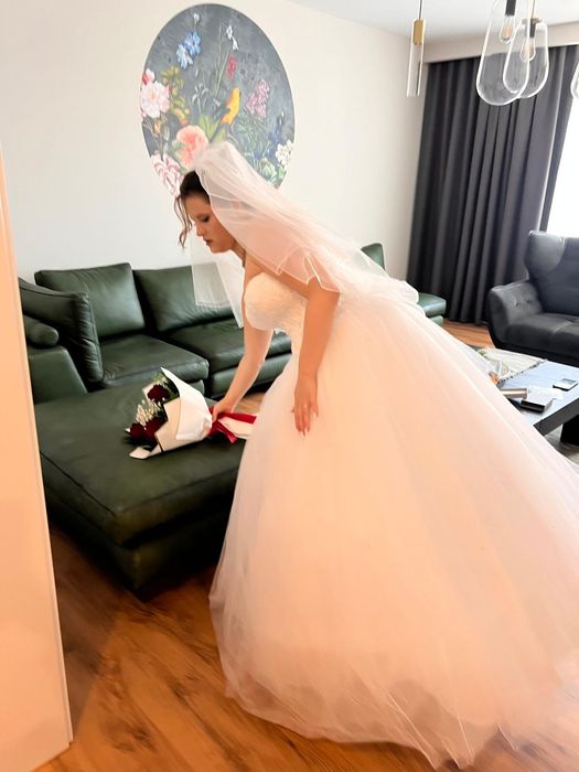 Rochie de mireasa tip printesa cu corset