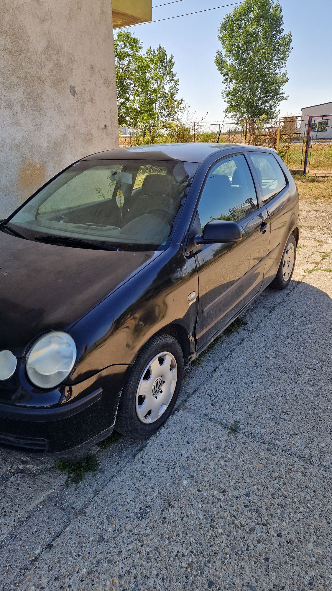 Vand Polo pentru dezmembrare