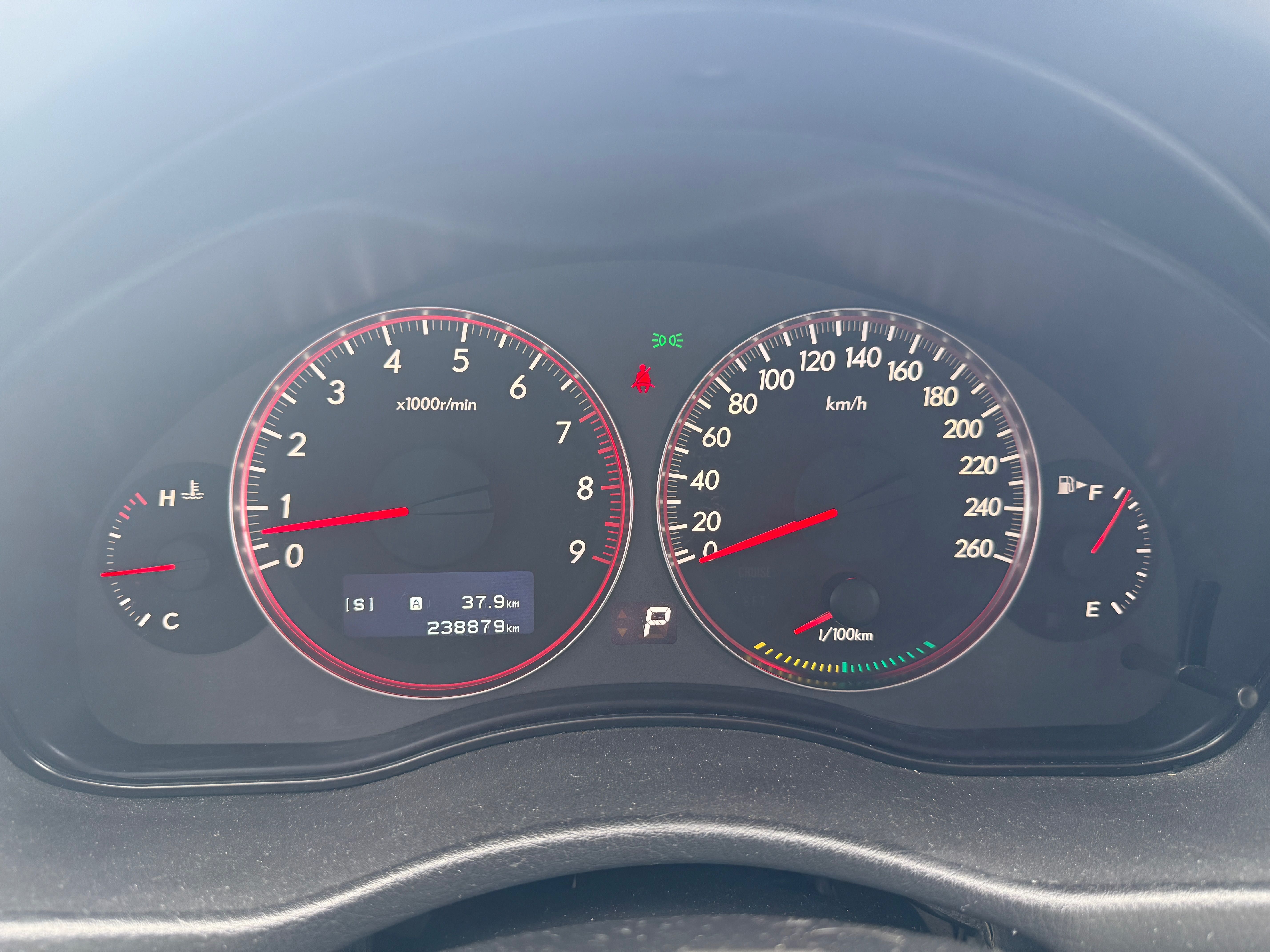 Subaru Legacy 3.0i H6