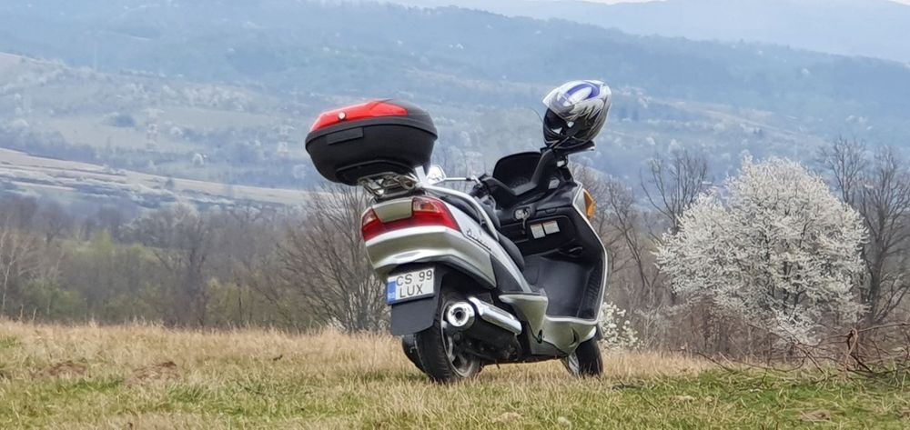 OCAZIE! Vând URGENT Scuter Suzuki Burgman 400cc, 20.000km reali!