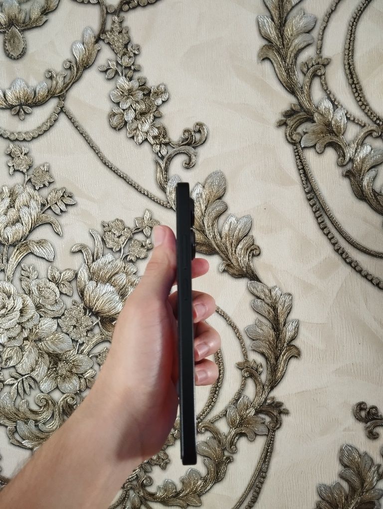 Redmi not 13 xolati ideal