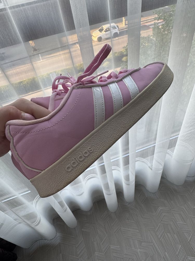 Розови маратонки ADIDAS