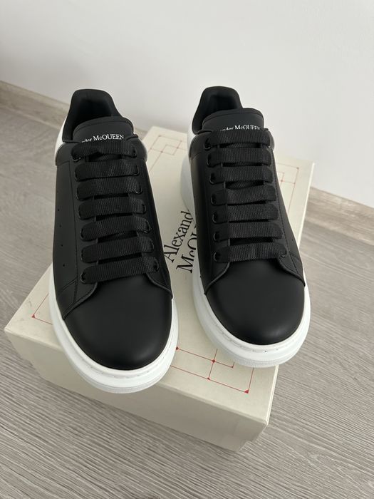 Alexander Mcqueen
