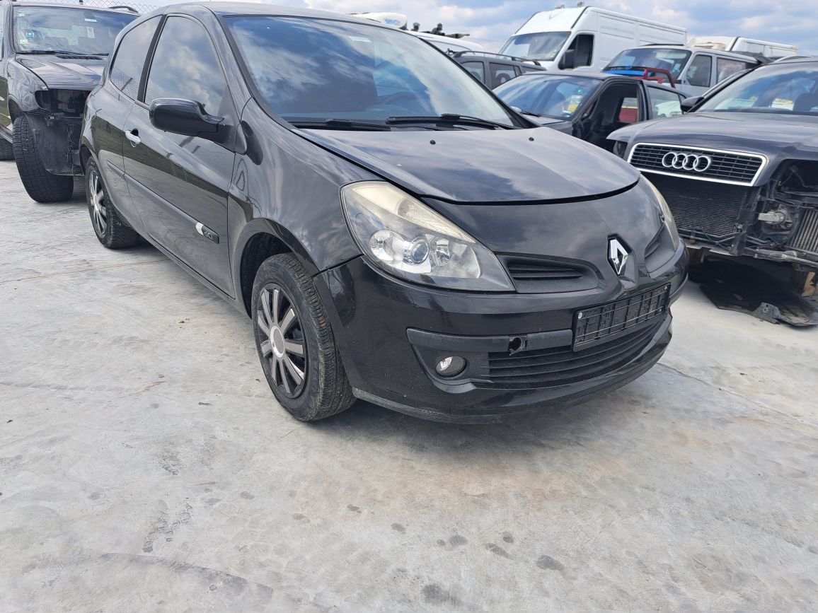 Рено Клио 3  Renault Clio 1.5 DCI НА ЧАСТИ